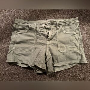 American Eagle Outfitters Green Women Shorts